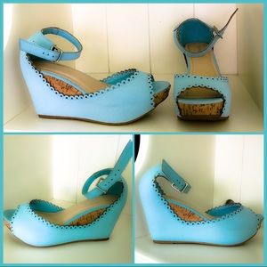 Bamboo light blue wedges